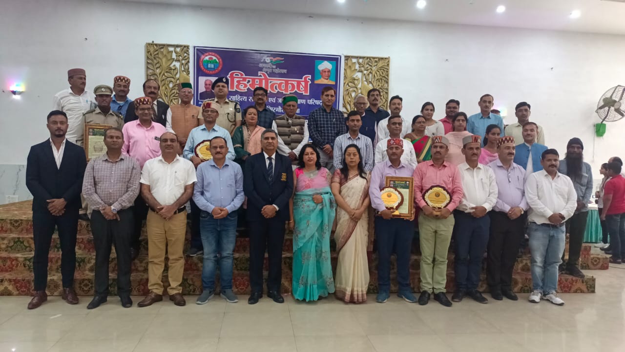 युवा वर्ग को सही दिशा मां बाप के बाद शिक्षक ही दे सकते हैं… राजकुमार