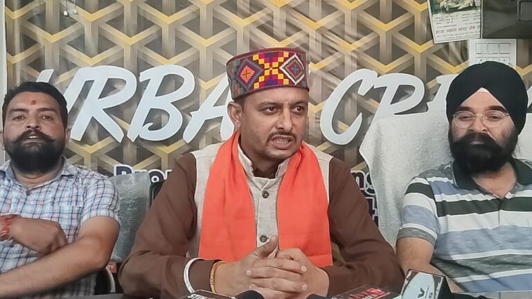 जिला अध्यक्ष पवन चौधरी ने किया कार्यकारिणी का विस्तार