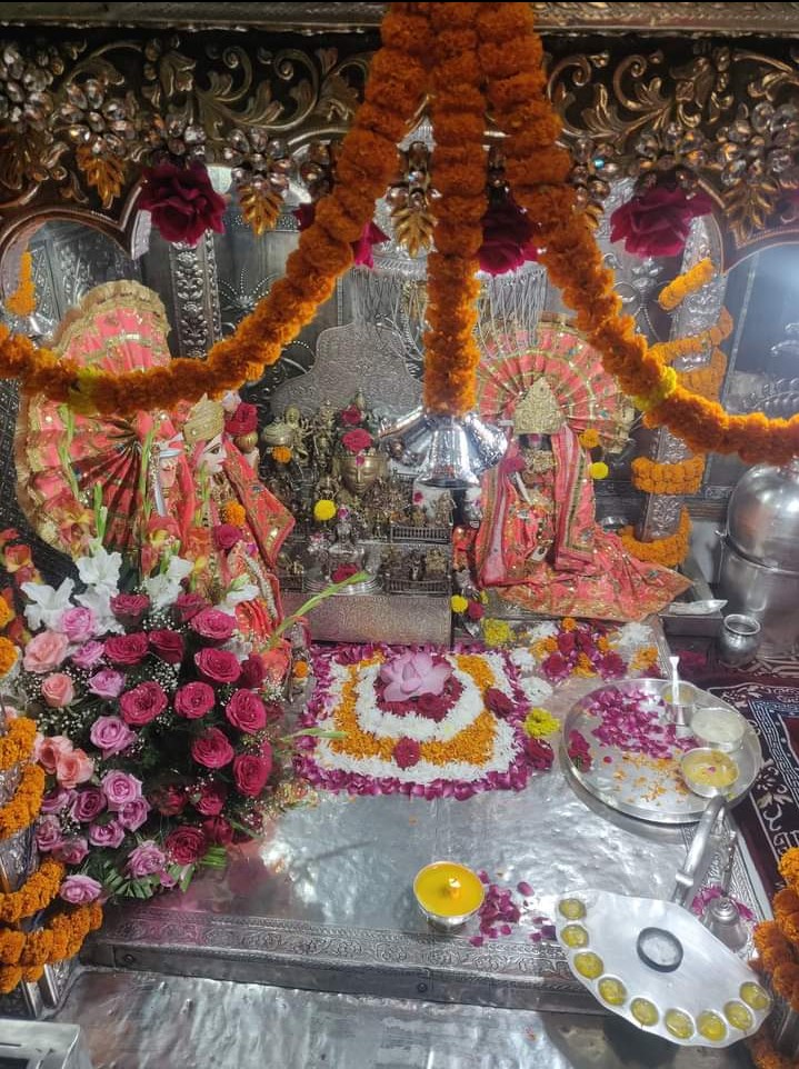 त्रिलोकपुर में आश्विन नवरात्र के पांचवे दिन 10 हजार श्रद्धालुओं ने किए माता के दर्शन