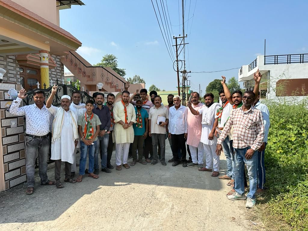कांग्रेस देगी महिलाओं को हर माह 15 सो रुपए…ताकि चलती रहे किचन……