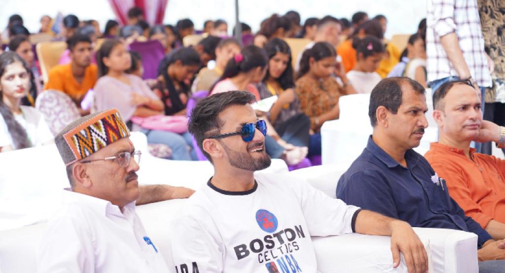 राजकीय महाविद्यालय परिसर पांवटा साहिब में युवाओं को मतदान हेतु किया जागरूक