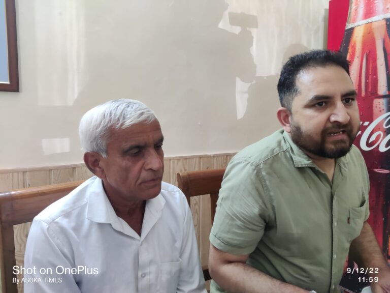 प्रधानमंत्री की रैली में महिलाओं की भीड़ दिखाने के लिए अधिकारी बना रहे दबाव…