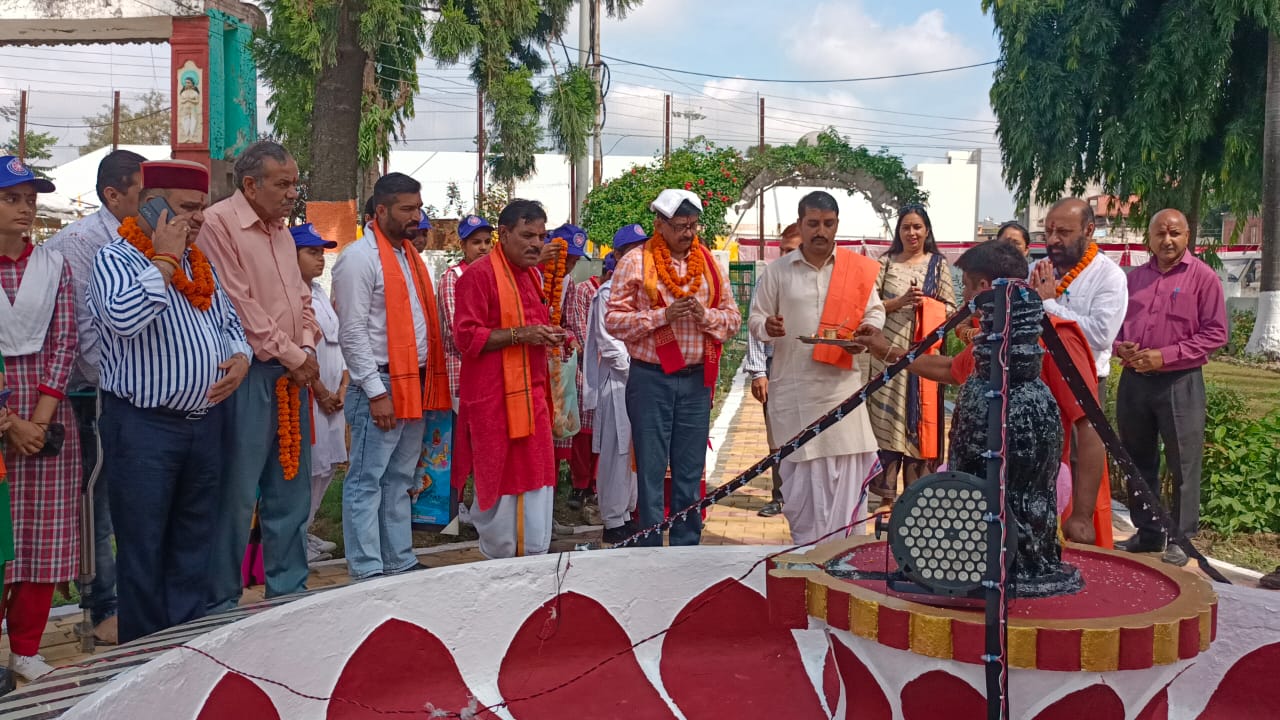 यमुना शरद महोत्सव का आगाज…मां यमुना की विधिवत पूजा के साथ हुआ शुरू…