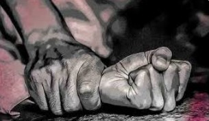 युवती के साथ उसके मासड़ द्वारा दुष्कर्म…