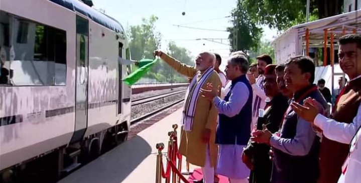 देश की चौथी सेमी हाई स्पीड ट्रेन दौड़ेगी अंब अंदौरा से नई दिल्ली के बीच…मोदी