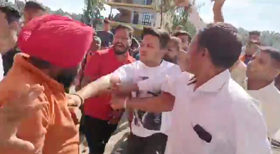 भाजपा कार्यकर्ता सम्मान समारोह में सुखराम चौधरी समर्थकों ने मचाया उत्पात…