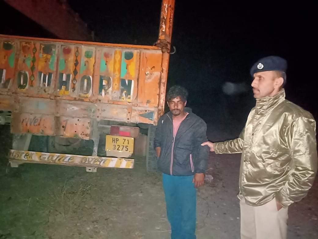 पांवटा पुलिस के हाथ लगी बड़ी कामयाबी… ट्रक चोरी करने वाला बदमाश ट्रक सहित गिरफ्तार…