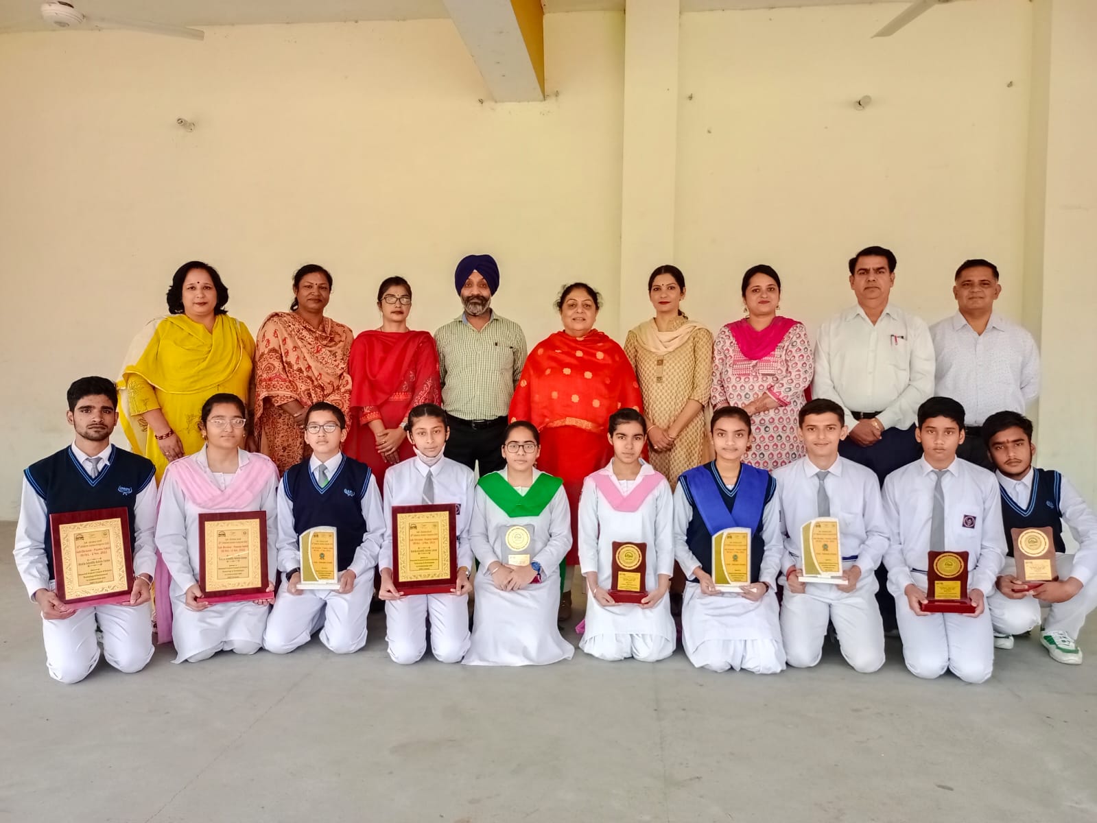 गुरु नानक मिशन पब्लिक स्कूल पोंटा साहिब हिमाचल प्रदेश सीनियर सेकेंडरी कोएजुकेशनल तथा सीबीएसई द्वारा मान्यता प्राप्त…