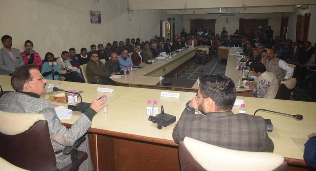 उद्योग मंत्री ने लिया नेशनल हाईवे प्रोजेक्ट मैनेजर विवेक पांचाल को आड़े हाथों…!