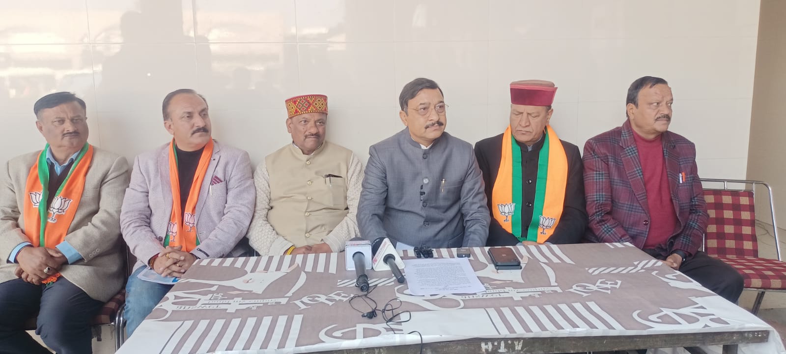 हिमाचल प्रदेश की जनता और जनादेश का सम्मान करते हैं…विनय