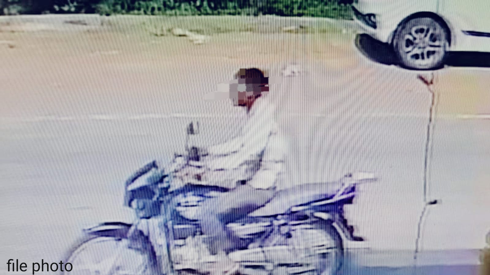 सतौन से बाइक चोरी….CCTV में क़ैद हुई चोरी की वारदात ….
