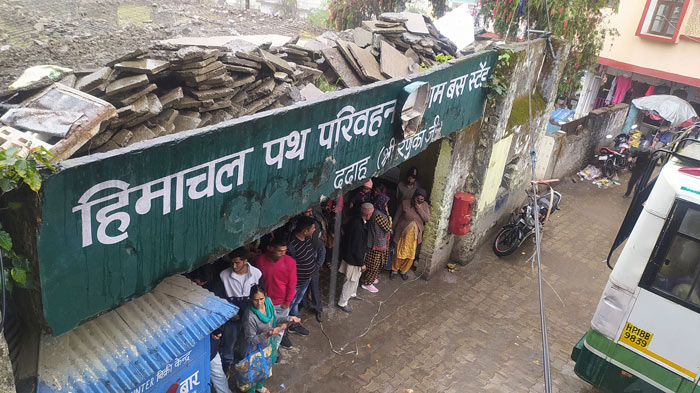 बस स्टैंड का निर्माण कार्य 6 माह में पूरा किया जाएगा..प्रबंधक संजीव बिष्ट ने दी जानकारी 