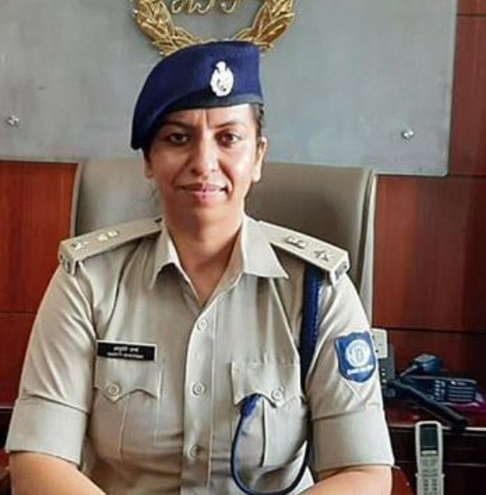 एसएचओ समेत पुलिस के तीन जवान मिले नशे में धुत…