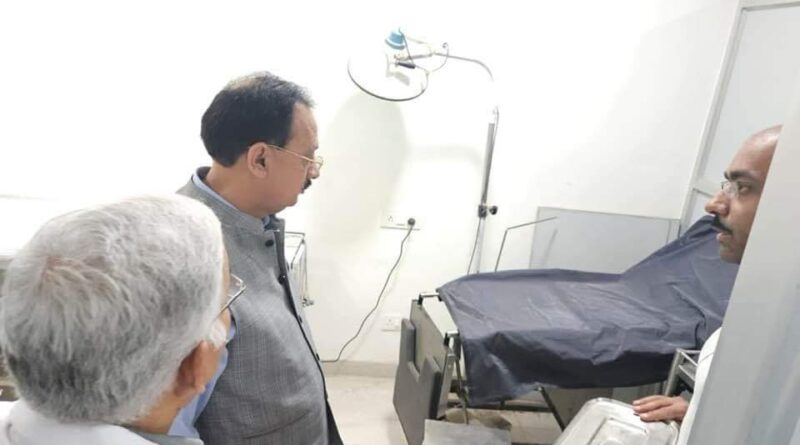उद्योग एवं आयुष मंत्री ने निर्माणाधीन आयुर्वेदिक अस्पताल नाहन का निरीक्षण किया