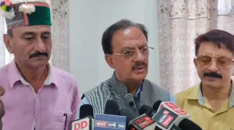उद्योग मंत्री के समक्ष समस्याएं लेकर सर्किट हाउस नाहन पहुंचे अनेक प्रतिनिधिमंडल….