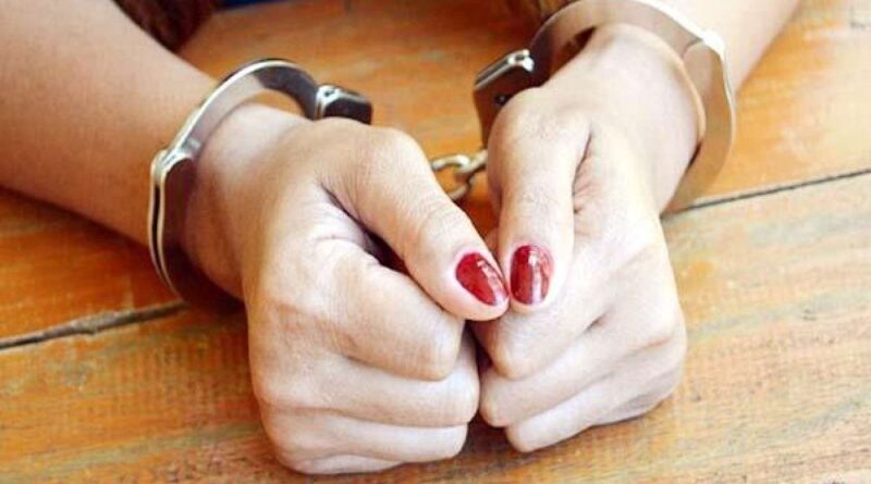 नकली दवा बनाने आरोप में महिला प्रबंधक गिरफ्तार…