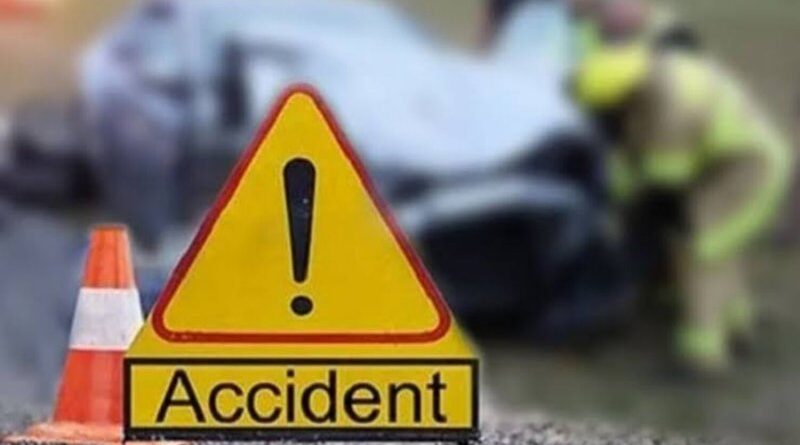 तेज रफ्तार कार ने मारी पर्यटकों को टक्कर… दर्दनाक मौत