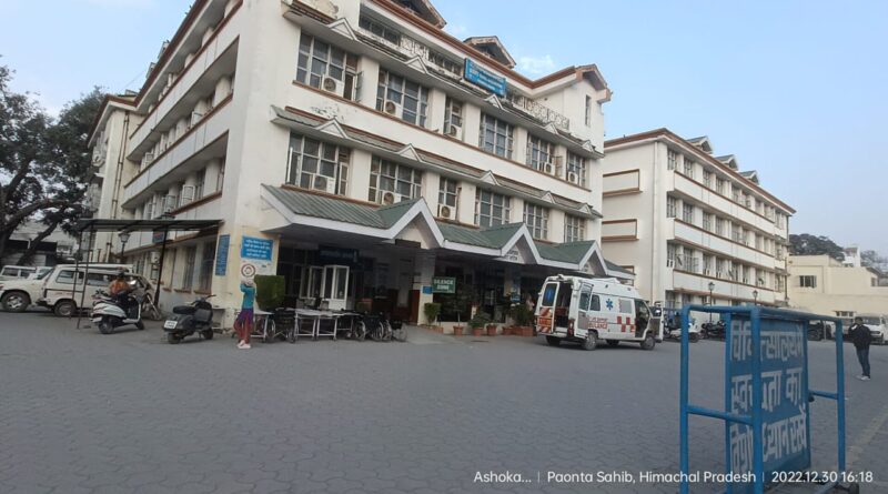 पांवटा साहिब के गुरुद्वारा श्री में बड़ा हादसा एक की गई जान दो गंभीर घायल…
