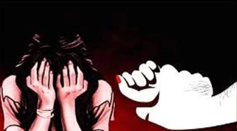 गंभीर आरोप…सौतेला पिता करता था 14 वर्षीय के साथ दुष्कर्म… पुलिस ने किया गिरफ्तार
