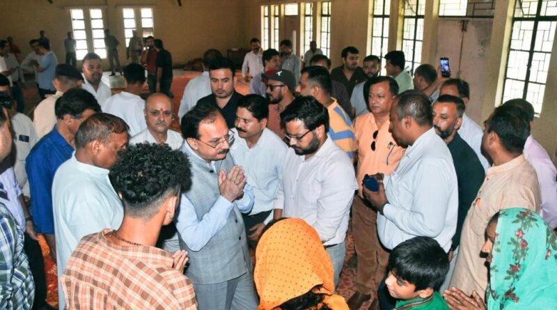 आपदा की इस घड़ी में लोगों को राहत पहुँचाना सरकार की प्राथमिकता -हर्षवर्धन चौहान