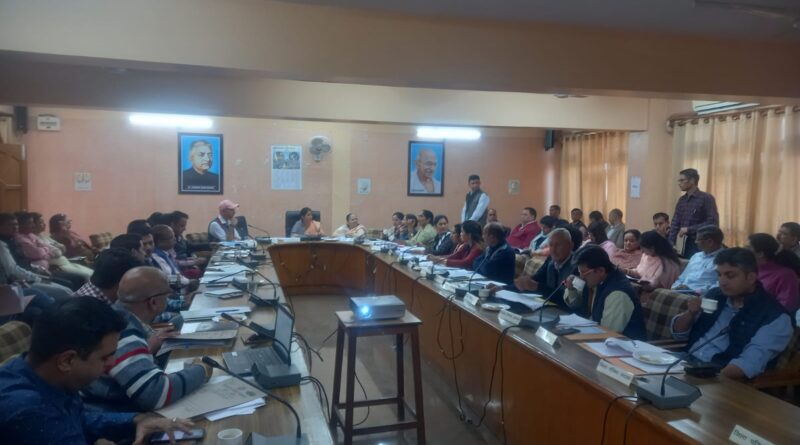सीमा कन्याल की अध्यक्षता में जिला परिषद बैठक आयोजित….