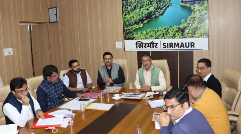 सिरमौर जिला में विशेष इंतकाल दिवस पर तस्दीक हुए 2030 इंतकाल -सुमित खिम्टा*