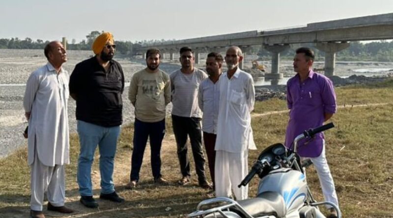 44 करोड़ की लागत से बने पुल के निरीक्षण को पहुंचे कांग्रेस नेता अवनीत सिंह….