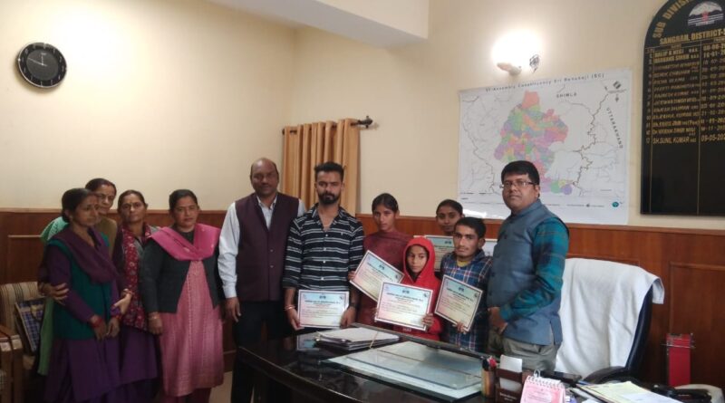 मुख्यमंत्री सुख आश्रय योजना के लिए संगड़ाह में चयनित हुए 47 पूर्ण अनाथ बच्चे 