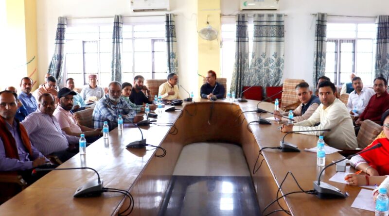 सभी कर्मचारियों का डाटा डाईस पोर्टल पर अपलोड करना अनिर्वाय-एसडीएम…