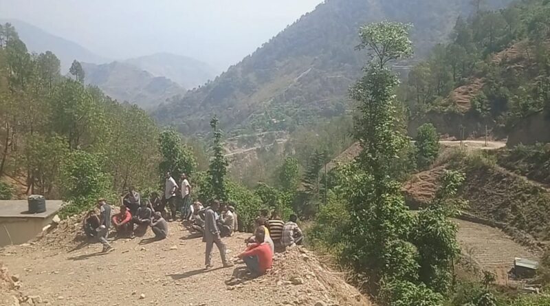 खाई मे गिरने से गई संगड़ाह के कायणू School के Teacher की जान….