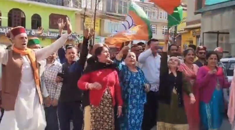 चारों Seat पर जीत से उत्साहित हरिपुरधार के BJP कार्यकर्ताओं में खुशी का माहौल…