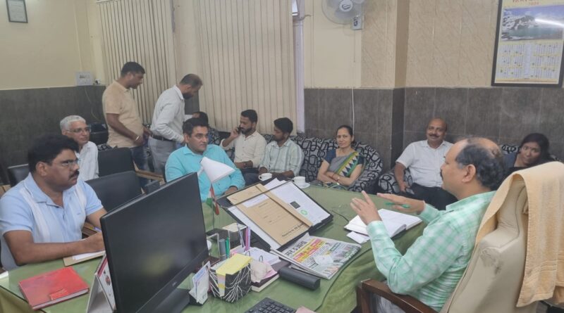 सिरमौर में डेंगू के बढ़ते हुए मरीजो की गंभीरता को देखते हुए विशेष बैठक का आयोजन…