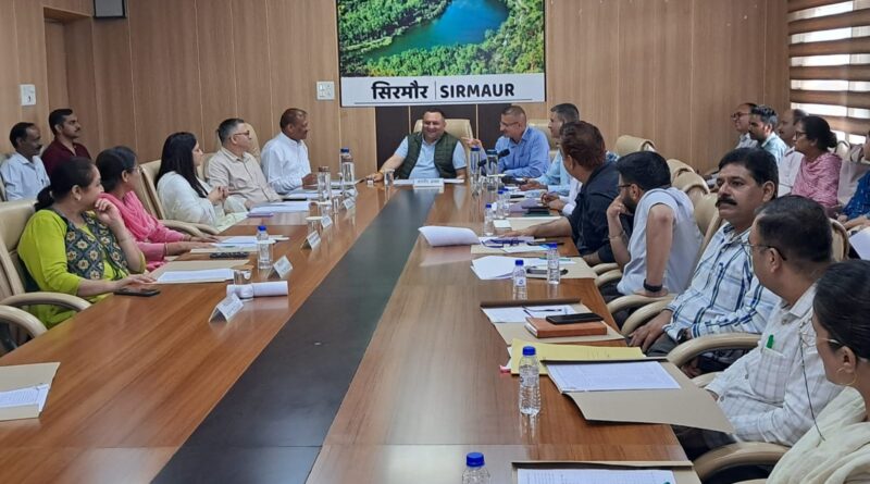 विधानसभा उपाध्यक्ष विनय कुमार की अध्यक्षता में जिला कल्याण समिति की बैठक आयोजित