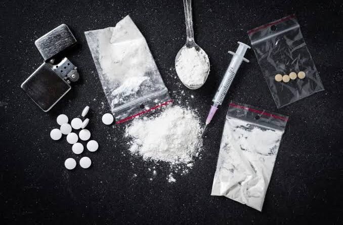 अवैध नशा कारोबार से बना करोड़ों का आलीशान घर, चिट्टा तस्करी में पकड़ी महिला पर पुलिस और नगर निगम की बड़ी कार्रवाई…..