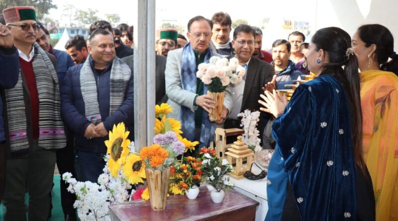 उद्योग मंत्री ने किया हिमाचल प्रदेश अंतरराष्ट्रीय व्यापार प्रदर्शनी 2024 का उद्घाटन