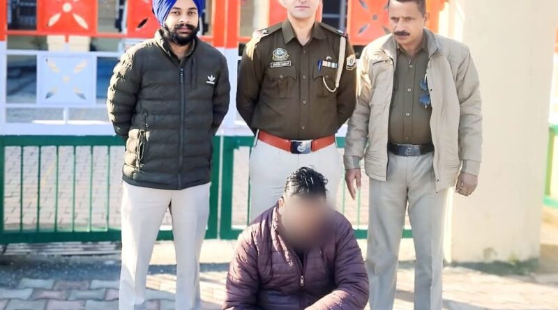 कंपनी से किया 20 लाख रुपए का फ्रॉड, देहरादून से पुलिस ने लिया हिरासत में….