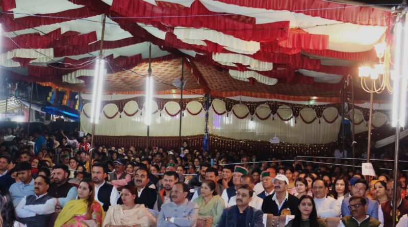 हर्षवर्धन चौहान ने जिला स्तरीय बैशाखी मेले की तीसरी सांस्कृतिक संध्या का किया शुभारंभ