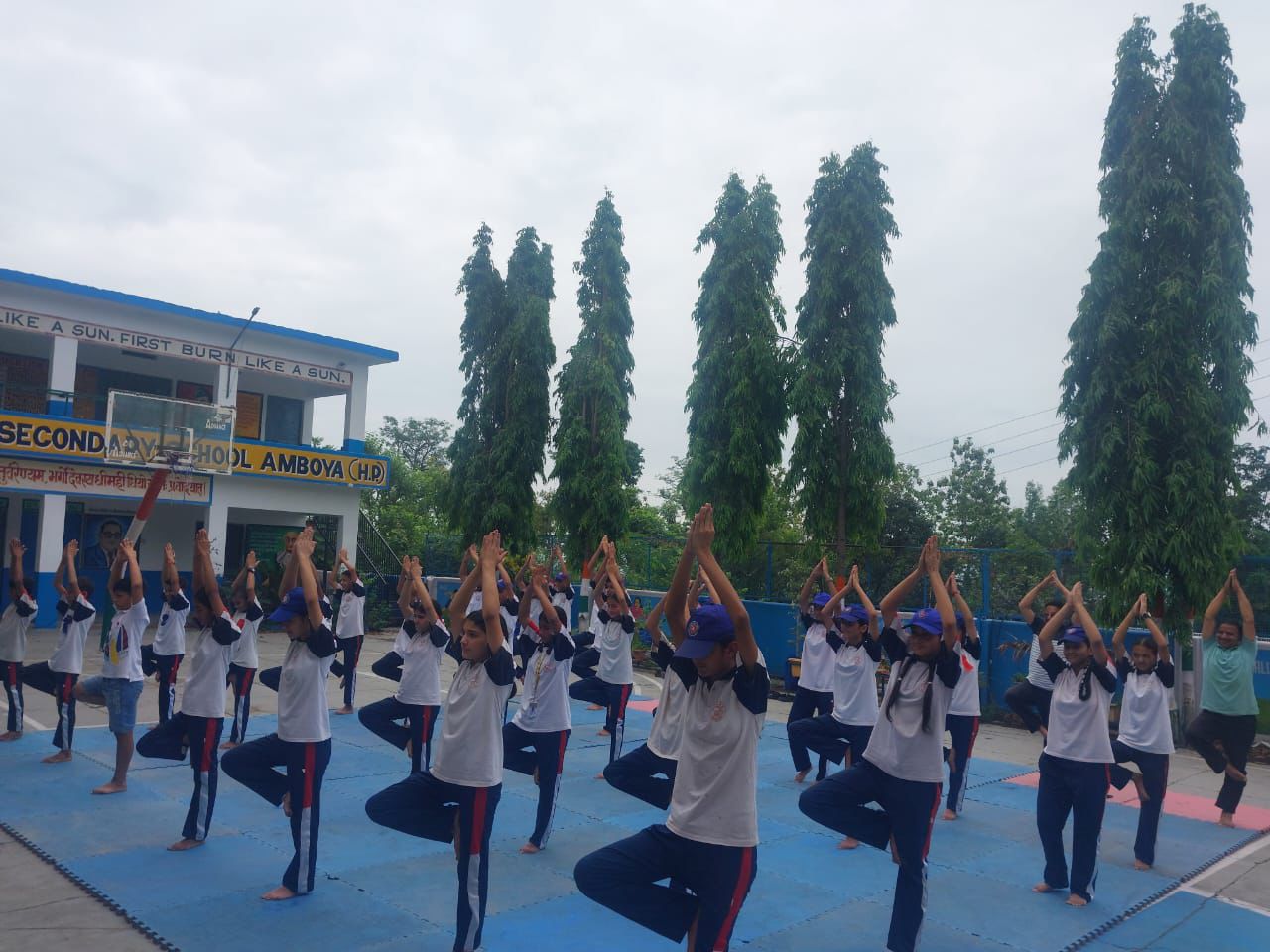 आर्ट ऑफ लिविंग… बच्चों के साथ कईं स्कूलों और वन विहार में मनाया अंतरराष्ट्रीय योग दिवस…सुमेश वर्मा 