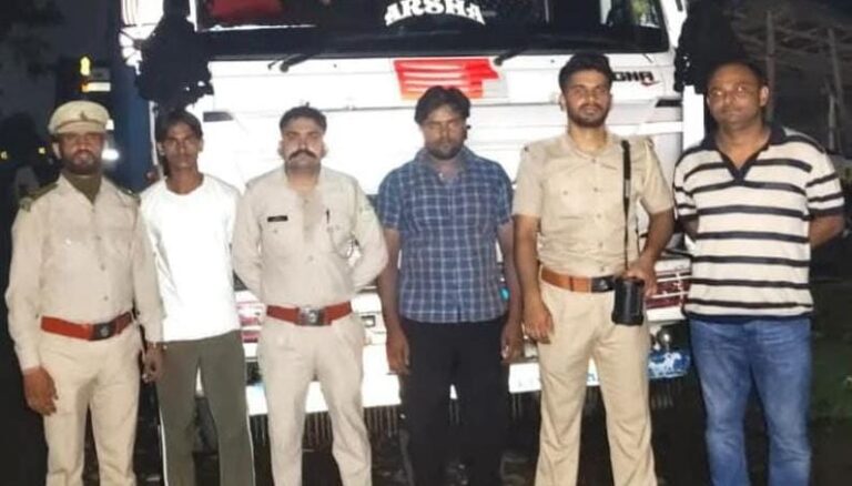 वन विभाग ने पकड़े 3 ट्रक अवैध खनन सामग्री से लदे…