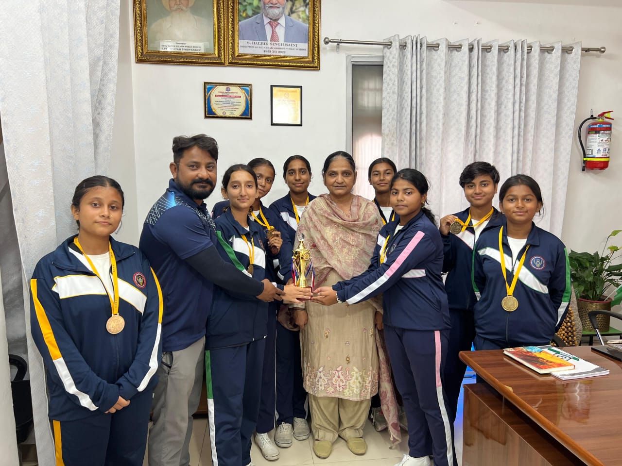 गुरु नानक मिशन पब्लिक स्कूल की अंडर-19 गर्ल्स टीम ने लहराया परचम….खिताबी जीत के साथ रचा नया इतिहास…