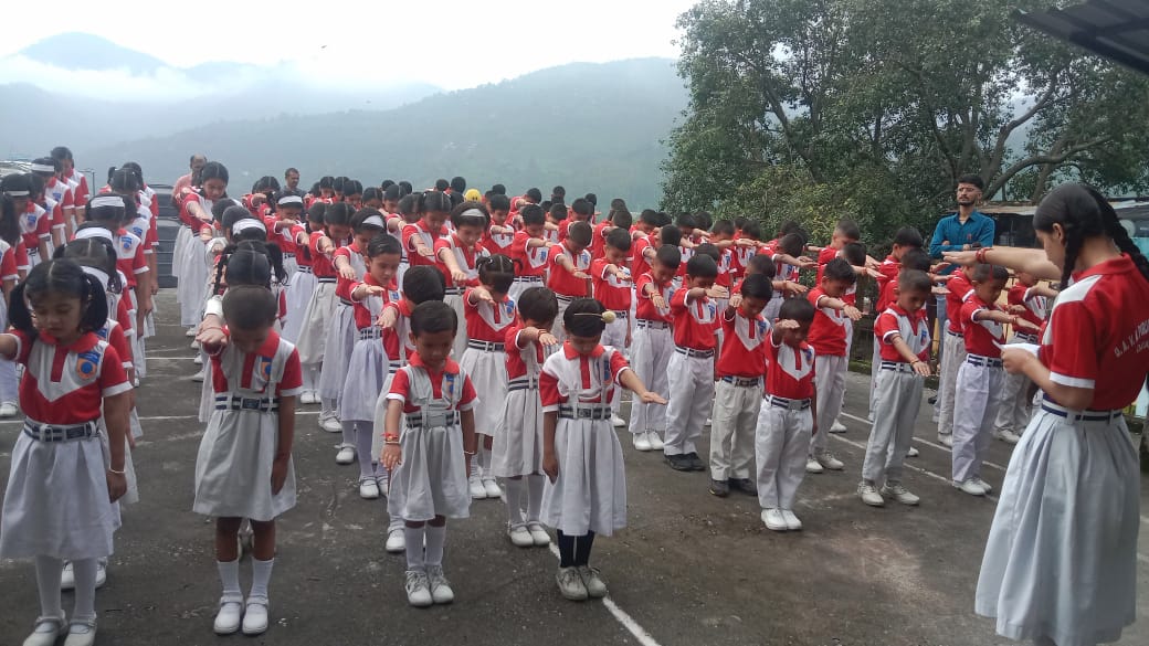 डी0ए0वीएन0 स्कूल के सभी विद्यार्थियों द्वारा नशा न करने की ली प्रतिज्ञा.