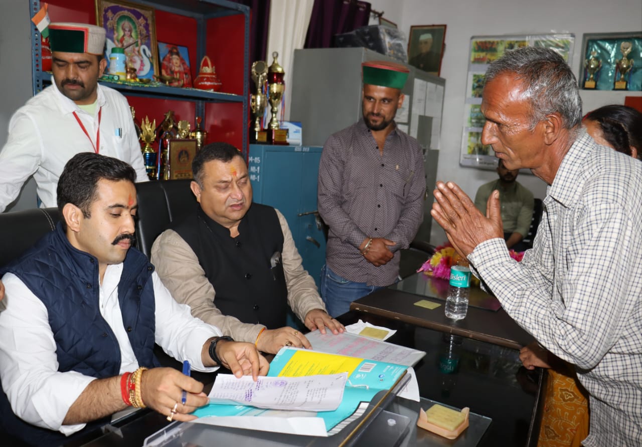 क्षेत्र की दस सड़क निर्माण पर 81 करोड की राशि हो रही व्यय-विक्रमादित्य सिंह